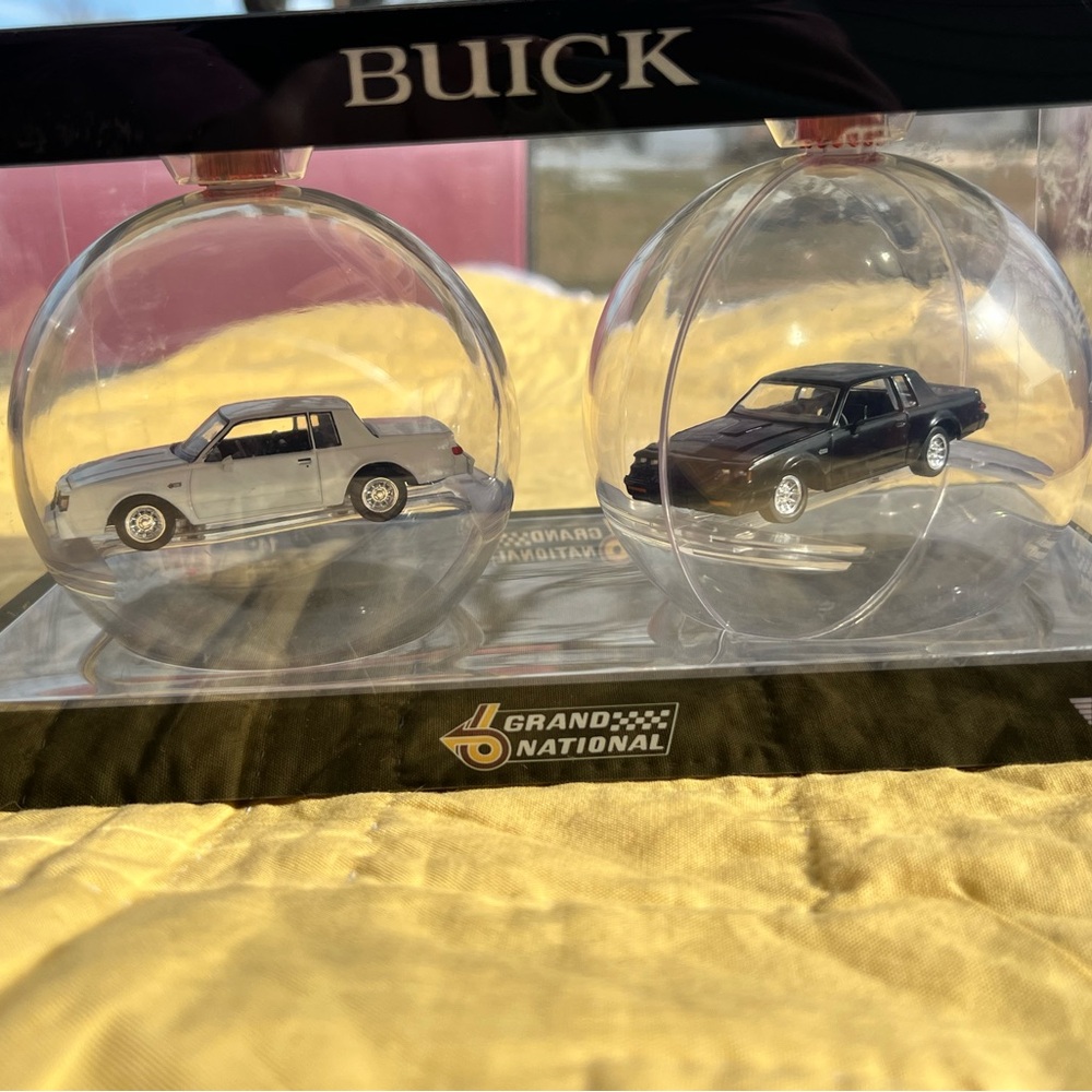 M2 Machines Christmas Ornaments ~ New! 1987 Buick Grand National Car die cast